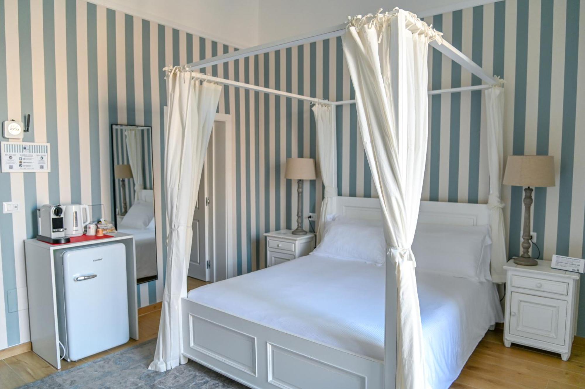 Le Residenze Del Capitano Hotel Bari Exterior photo