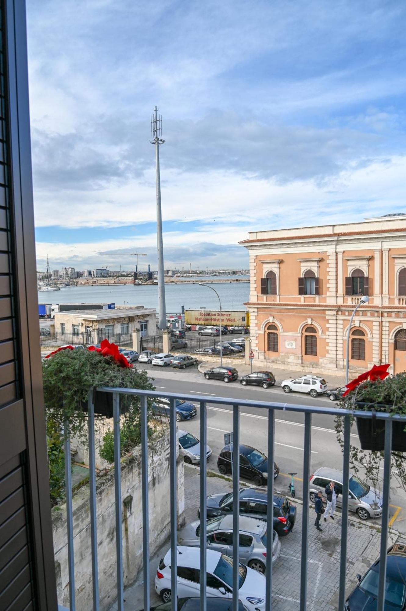 Le Residenze Del Capitano Hotel Bari Exterior photo